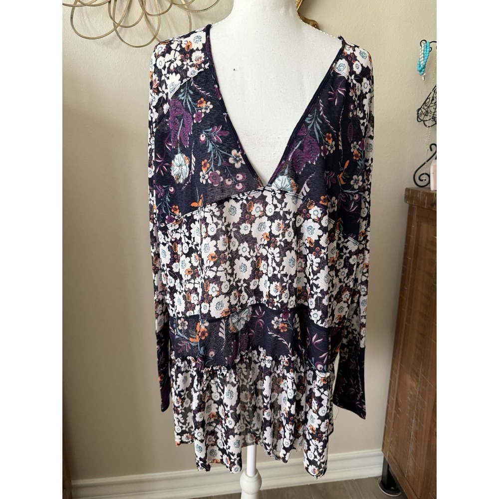 Free People Tunic Top L Navy Floral Patchwork Boho V Neck Tiered Ruffle